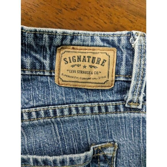 Levi Strauss Signature Low Rise Boot Cut Jeans - Picture 2 of 5